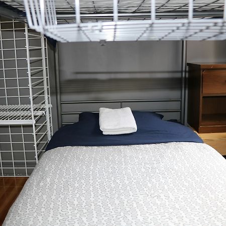 Auberge Reboot Hostel Монреаль Экстерьер фото