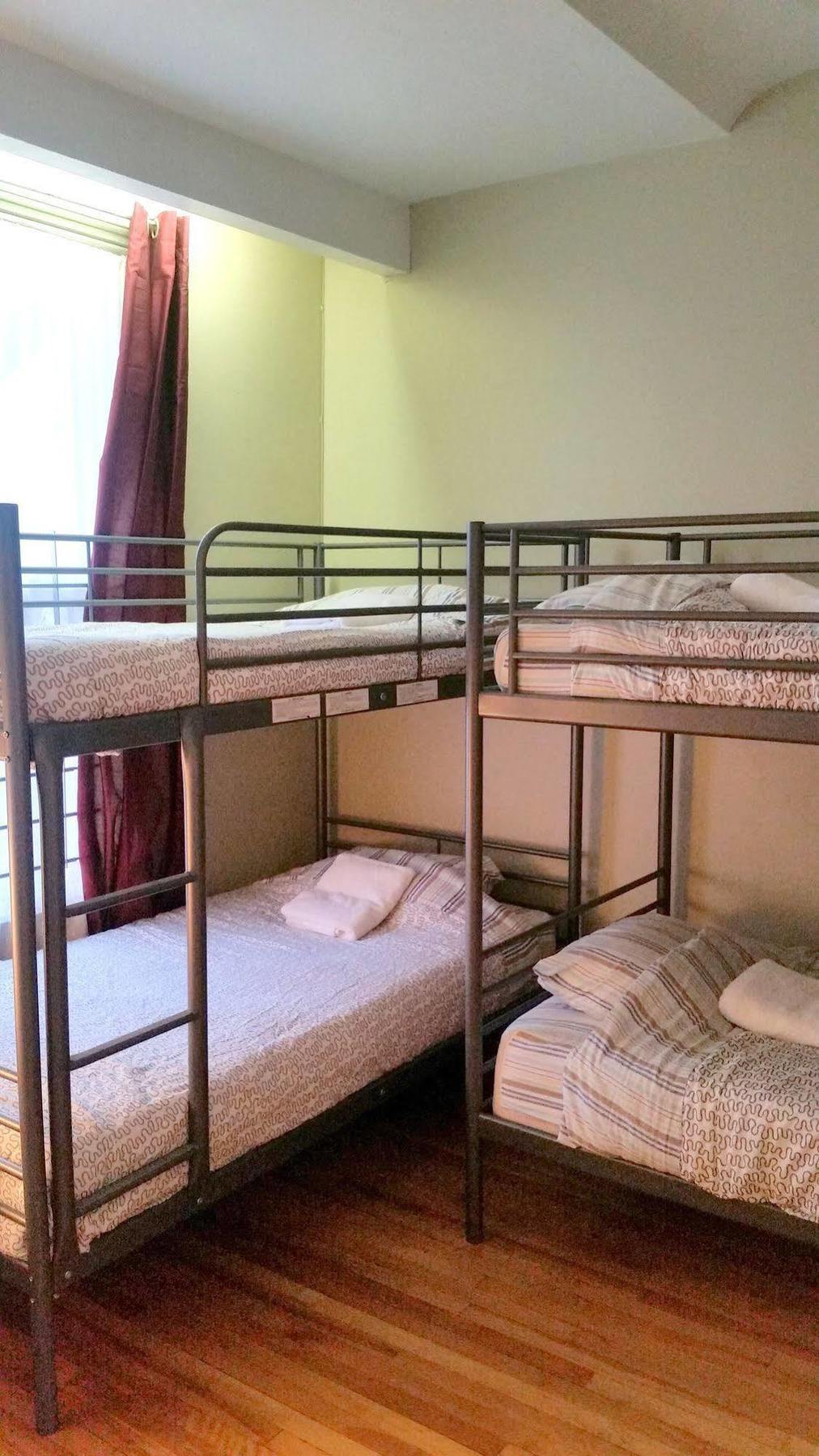 Auberge Reboot Hostel Монреаль Экстерьер фото