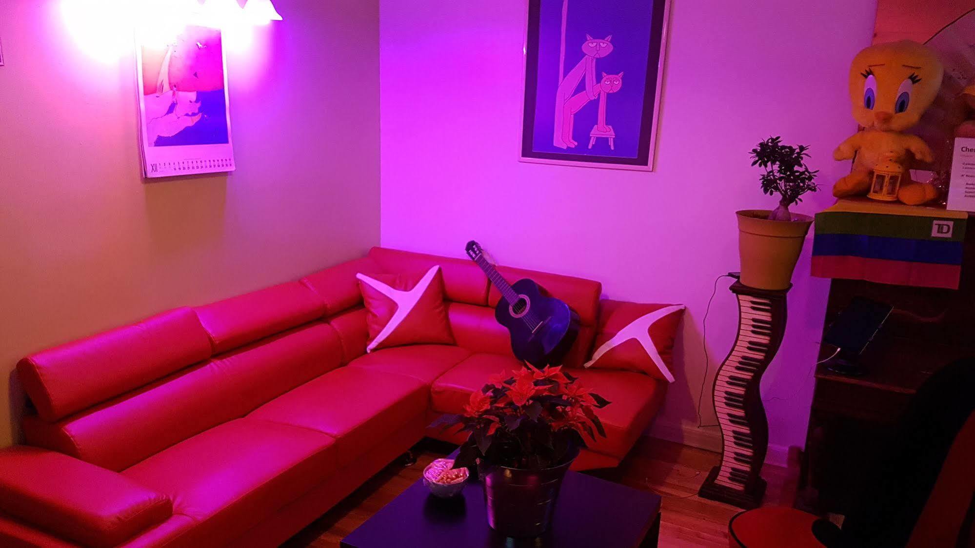 Auberge Reboot Hostel Монреаль Экстерьер фото