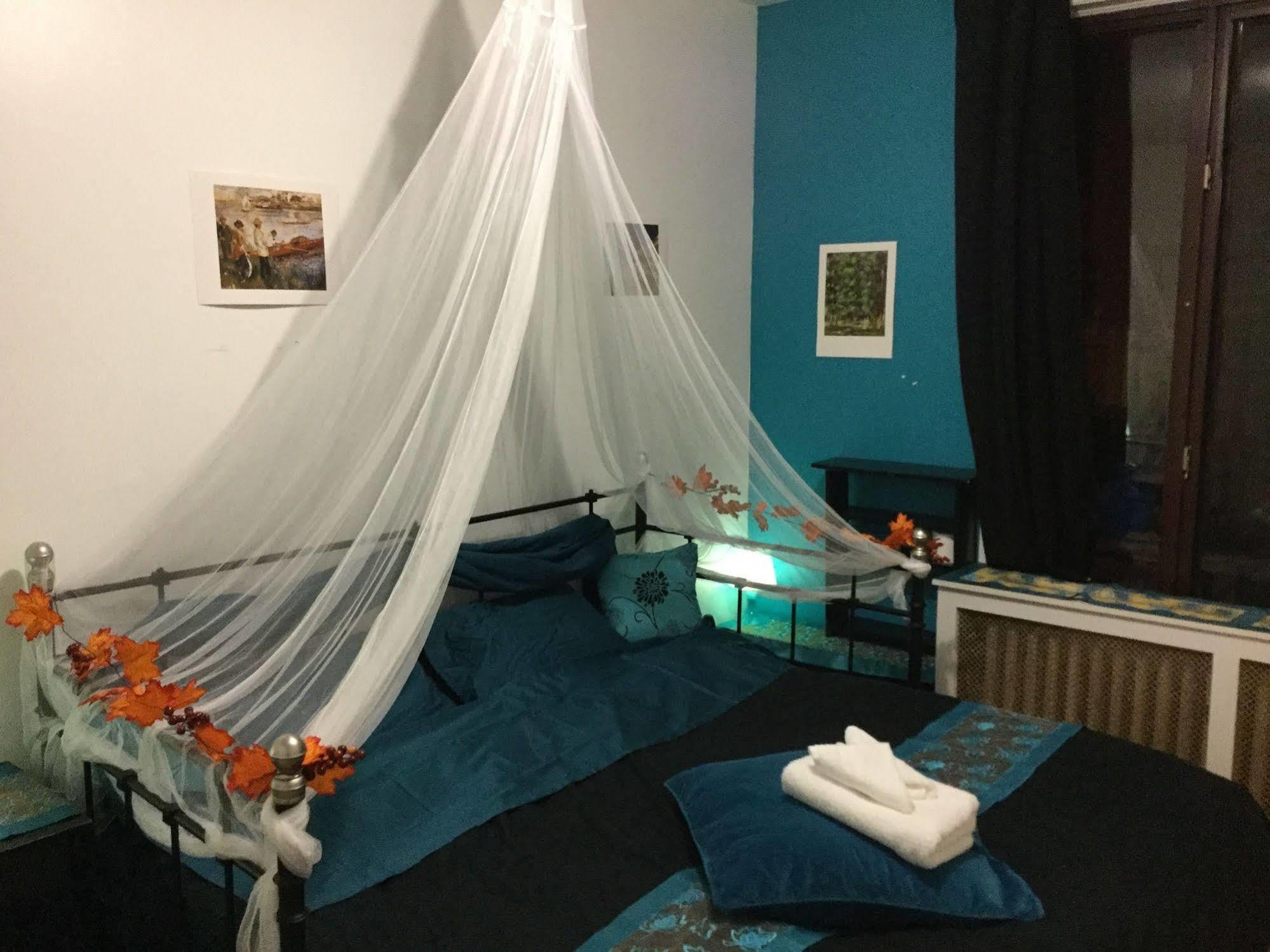 Auberge Reboot Hostel Монреаль Экстерьер фото