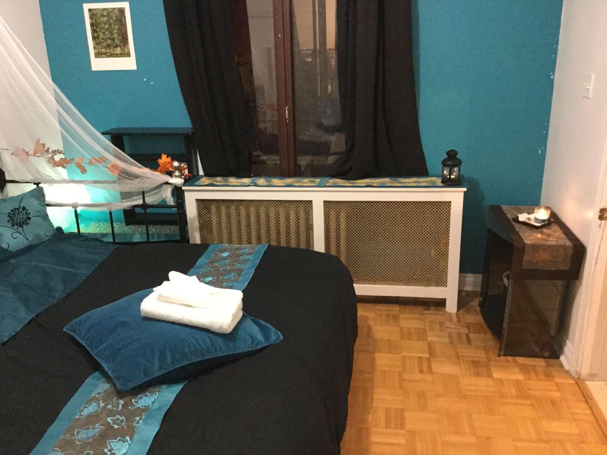 Auberge Reboot Hostel Монреаль Экстерьер фото