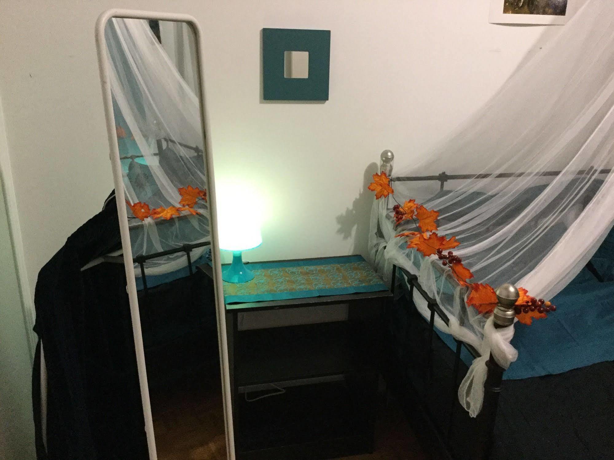 Auberge Reboot Hostel Монреаль Экстерьер фото